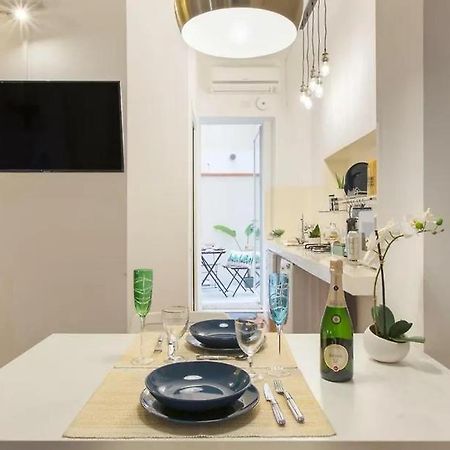 Piazza Martiri Flat Apartment Cagliari Exterior photo