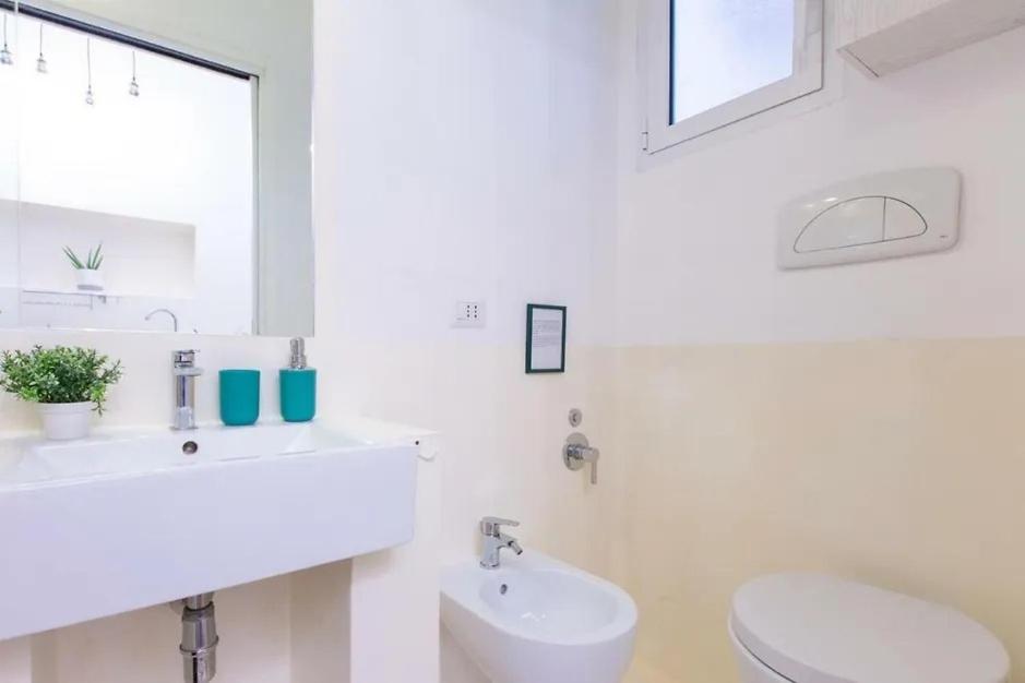 Piazza Martiri Flat Apartment Cagliari Exterior photo