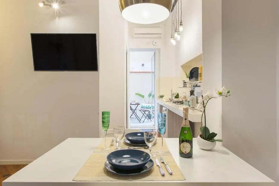 Piazza Martiri Flat Apartment Cagliari Exterior photo