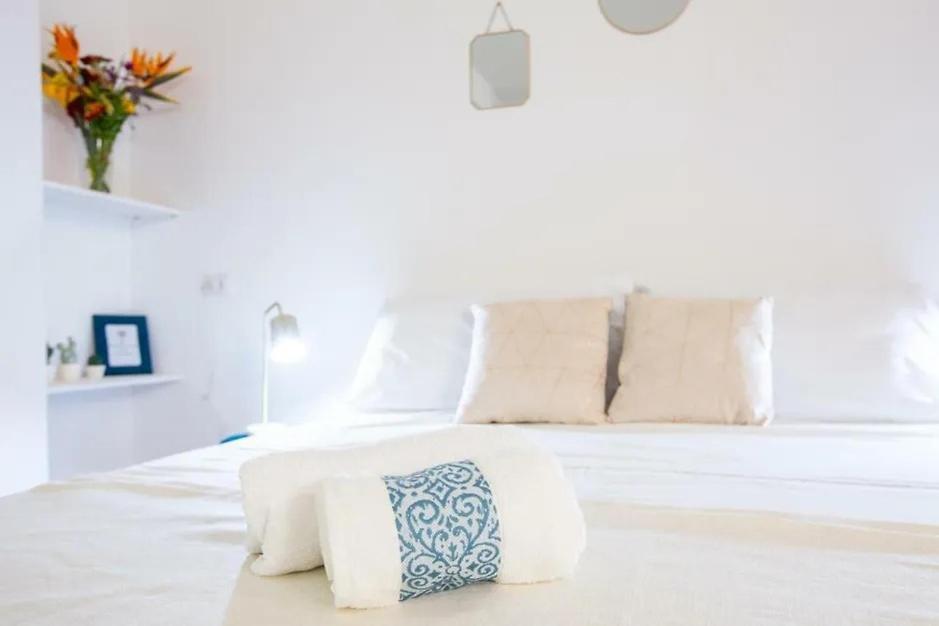 Piazza Martiri Flat Apartment Cagliari Exterior photo