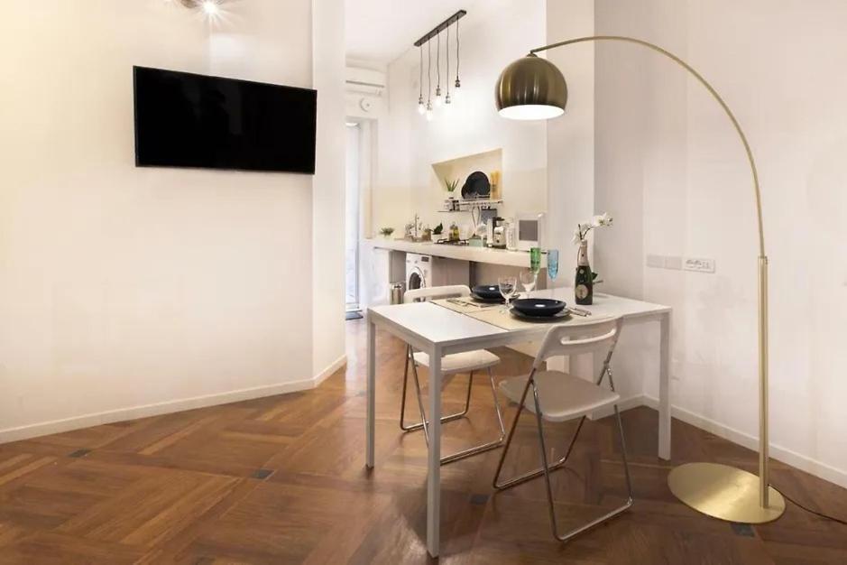 Piazza Martiri Flat Apartment Cagliari Exterior photo